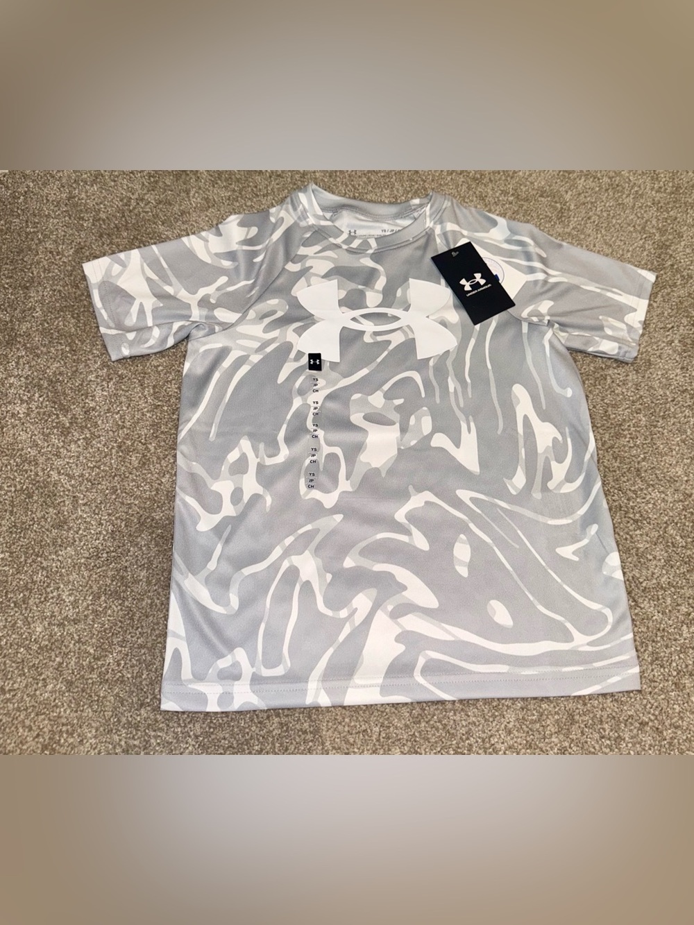 NWT- Under Armour Boys UA Tech Big Logo Printed Short Sleeve Shirt | Size: S